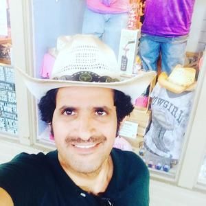 Meet your Posher, Ali